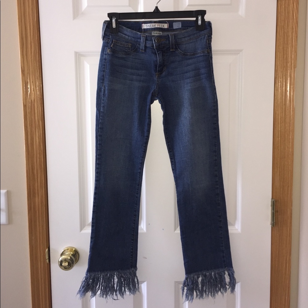 SNEAK PEEK JEANS